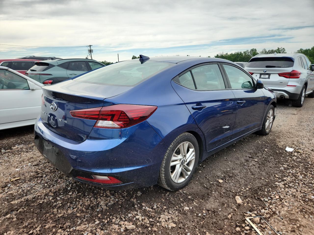 2019 Hyundai Elantra Sel - Фото 3
