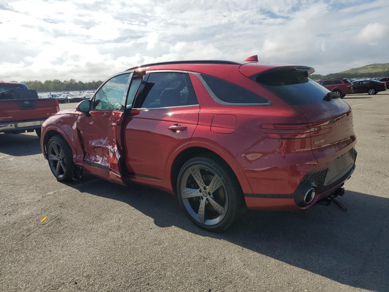 2024 Genesis Gv70 Base - Image 2