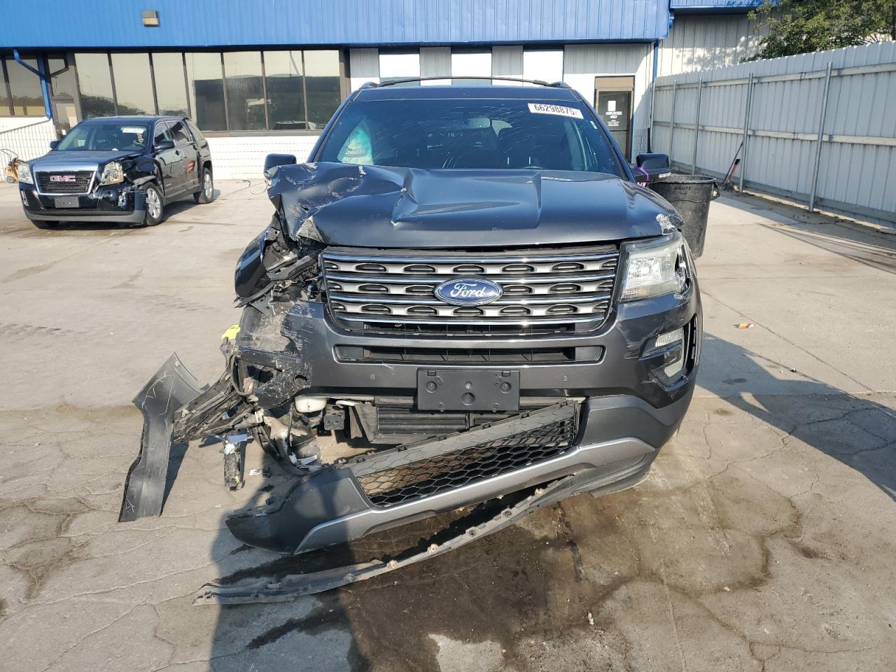 2016 Ford Explorer Xlt - Фото 5