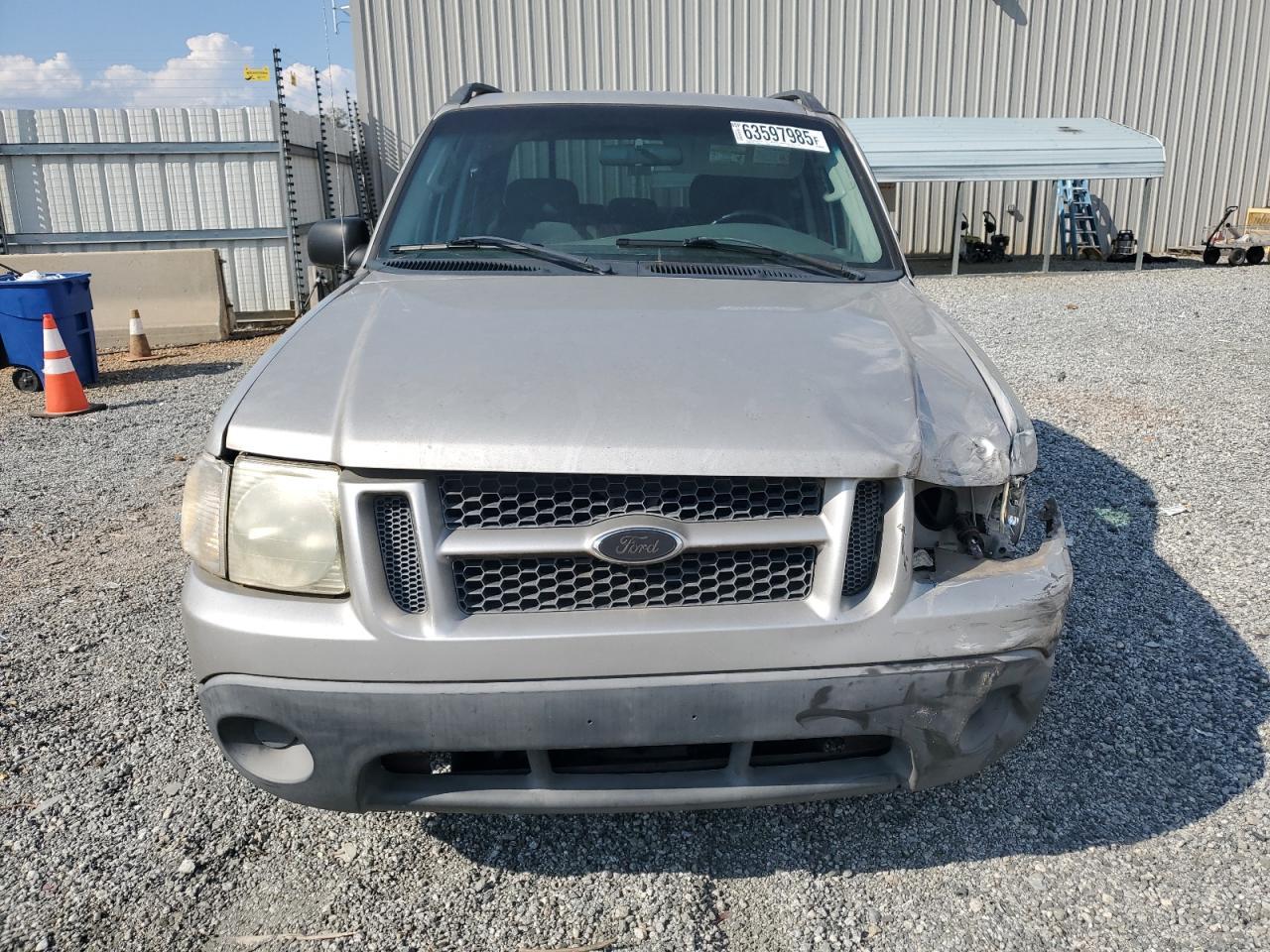 2005 Ford Explorer Sport Trac - Image 5