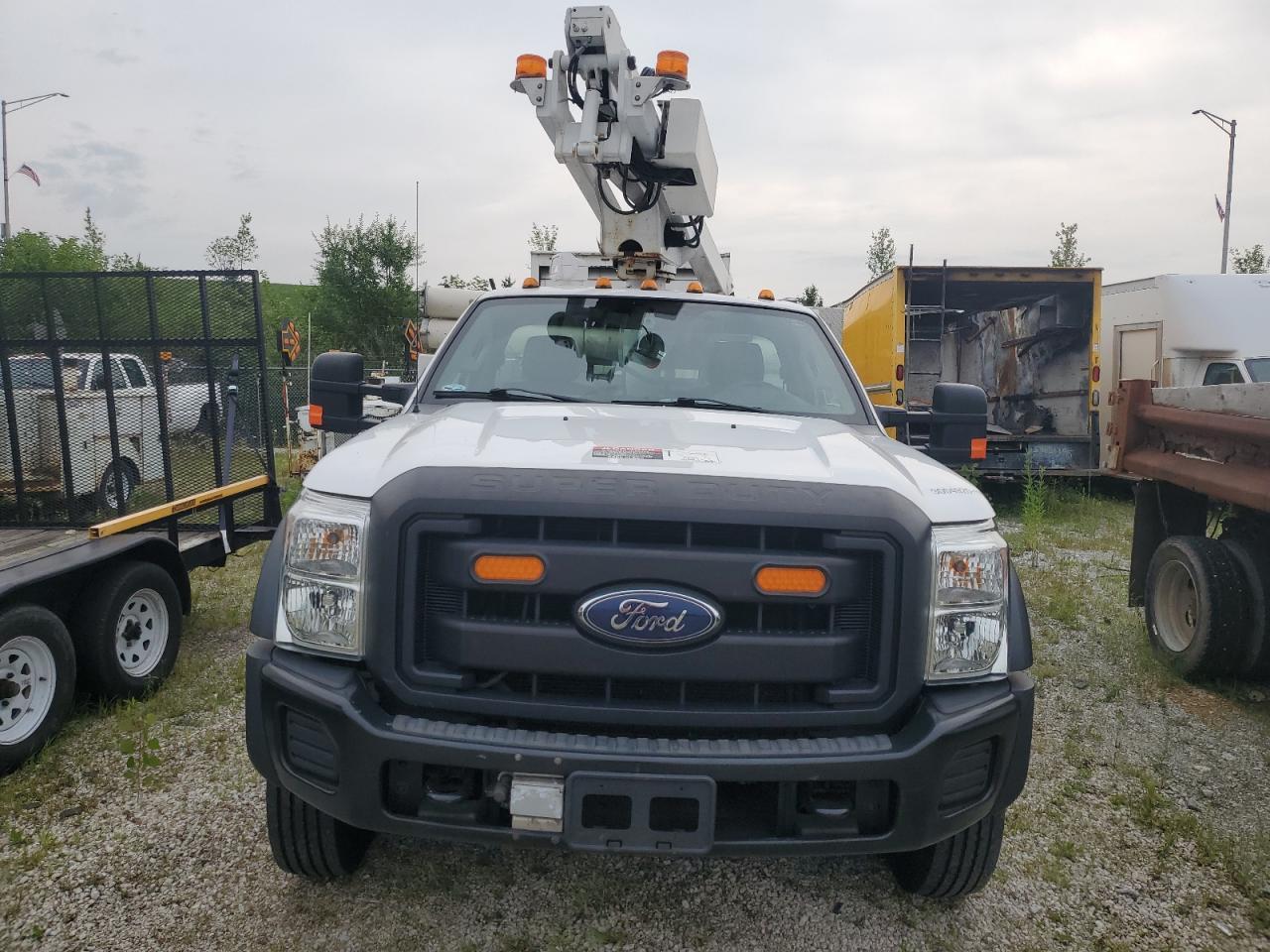 2015 Ford F450 Super Duty - Фото 5