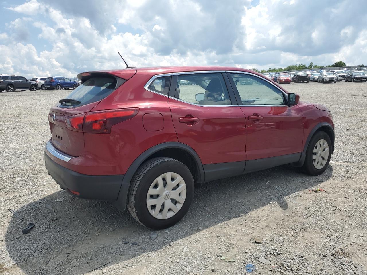 2019 Nissan Rogue Sport S - Фото 3