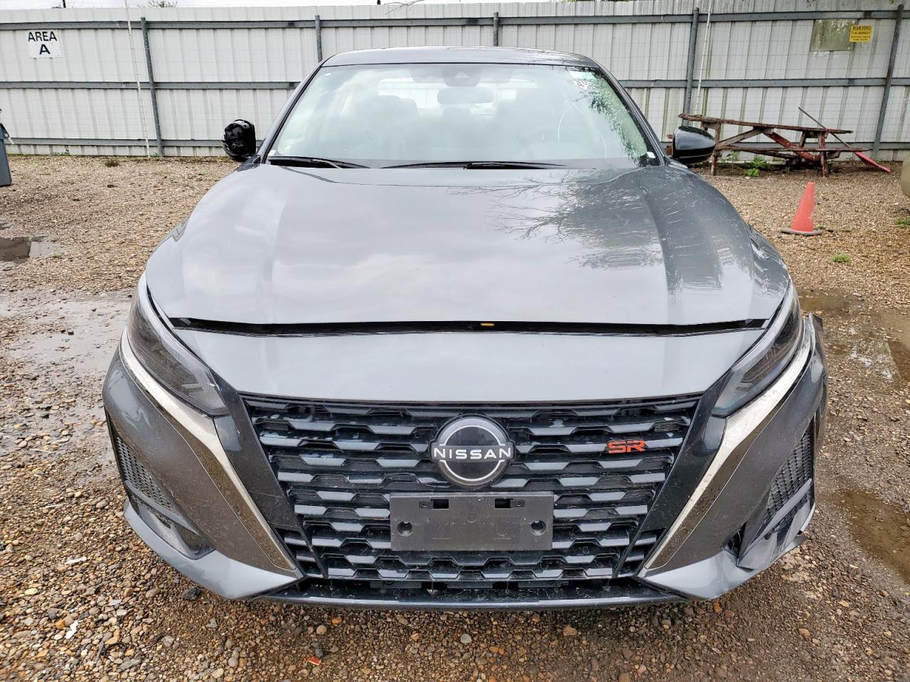 2025 Nissan Altima Sr - Фото 5