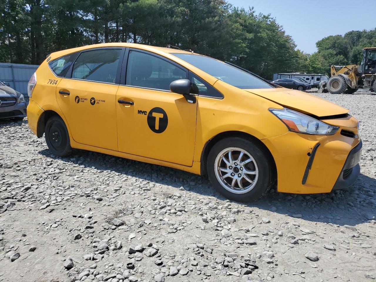 2016 Toyota Prius V - Image 4