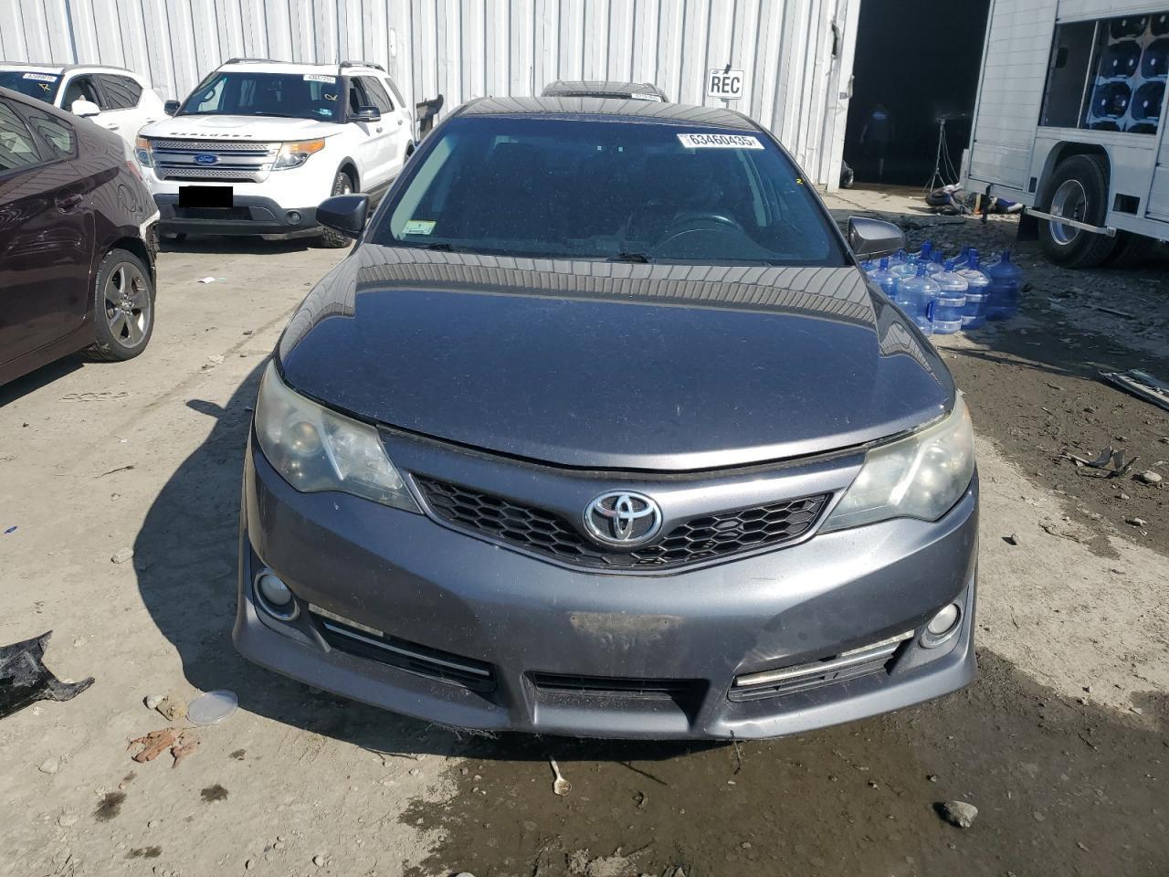 2014 Toyota Camry L - Фото 5