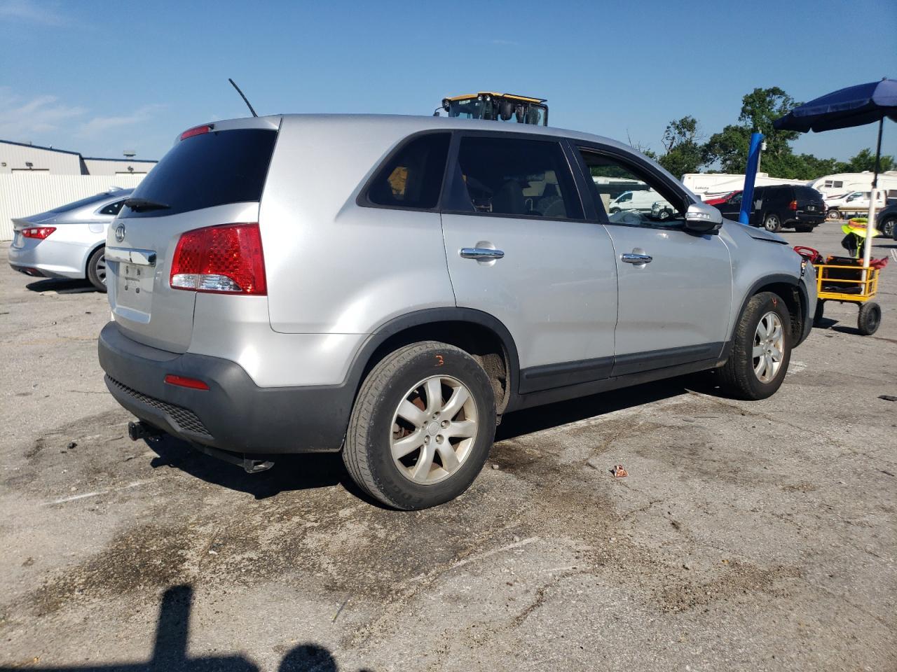 2011 Kia Sorento Base - Фото 3