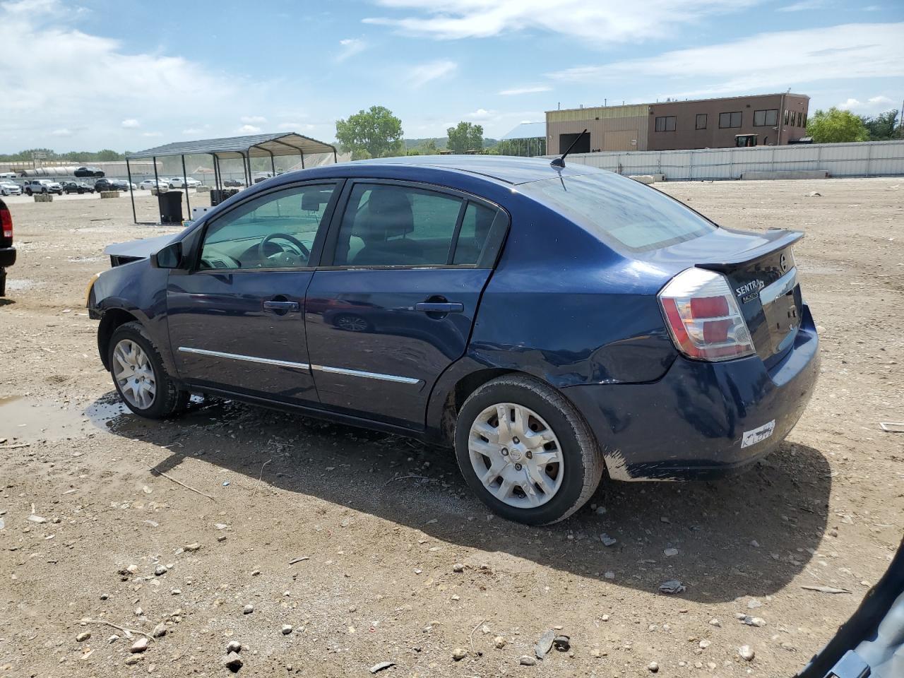 2011 Nissan Sentra 2.0 - Image 2