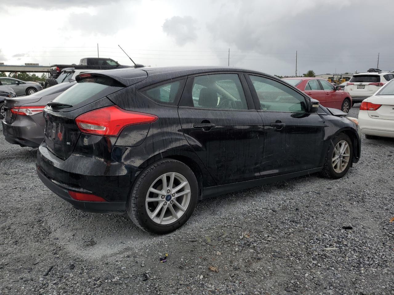 2017 Ford Focus Se - Фото 3