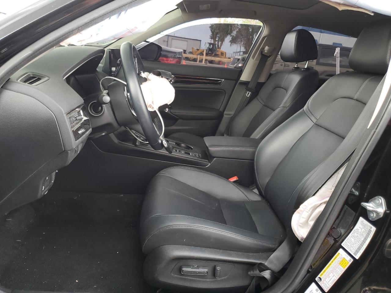 2024 Honda Civic Touring - Image 7