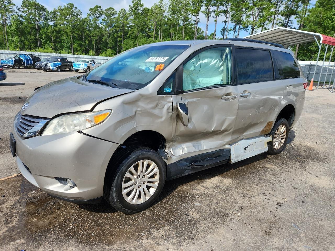 2015 Toyota Sienna Xle