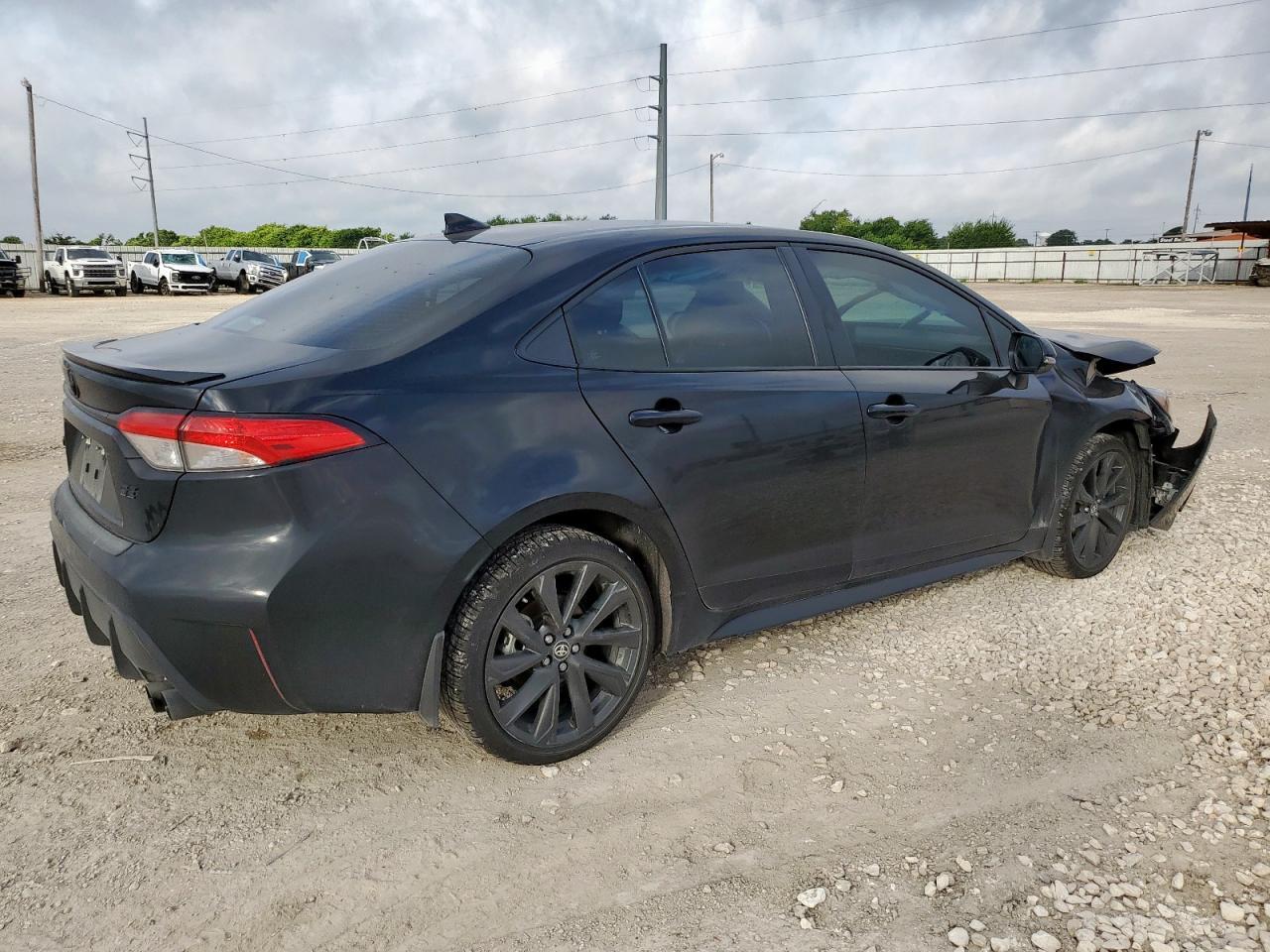 2025 Toyota Corolla Se - Image 3