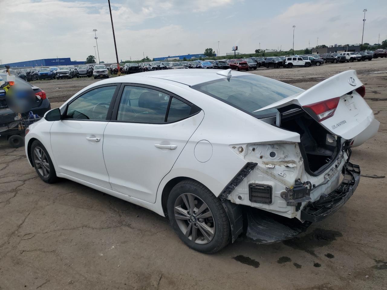 2018 Hyundai Elantra Sel - Image 2
