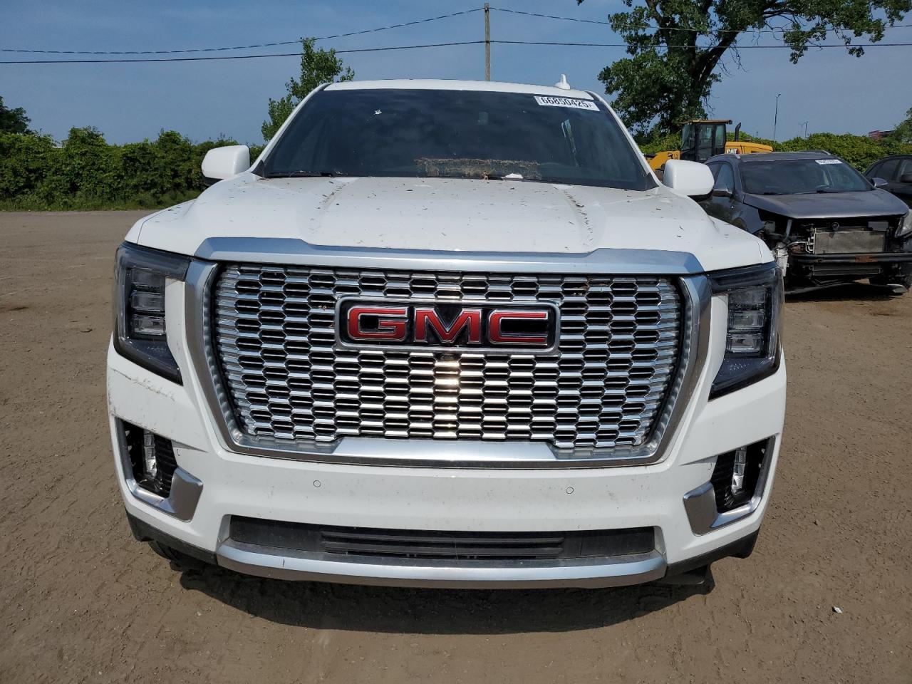 2024 GMC Yukon Denali - Image 5