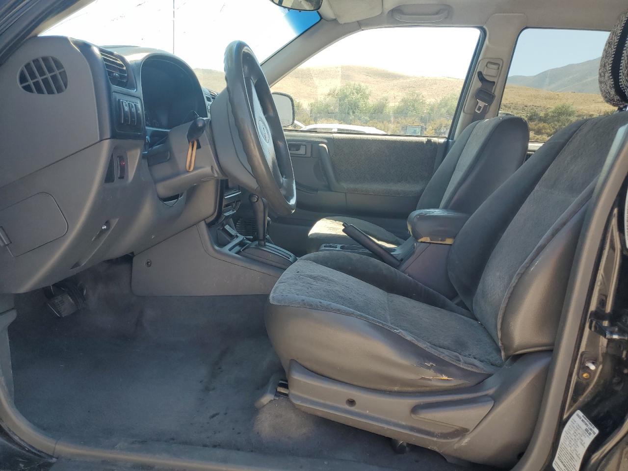 2002 Isuzu Rodeo S - Фото 7