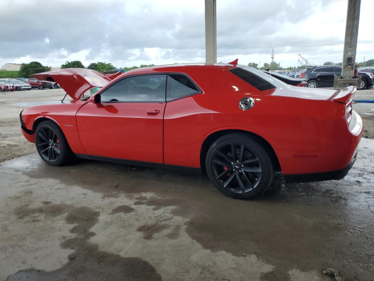 2022 Dodge Challenger R/T - Фото 2