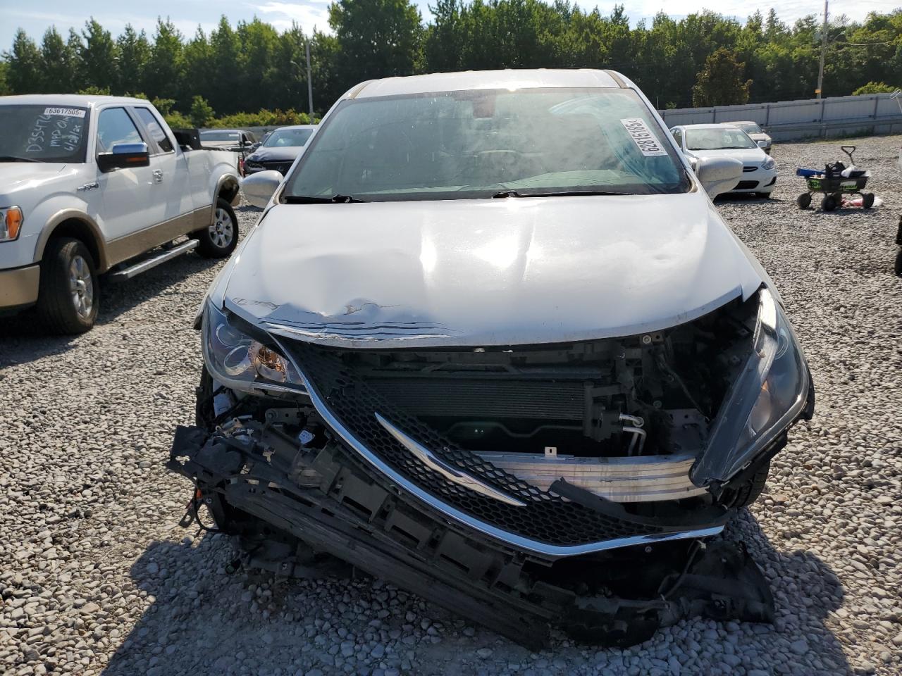 2018 Chrysler Pacifica Touring Plus - Image 5