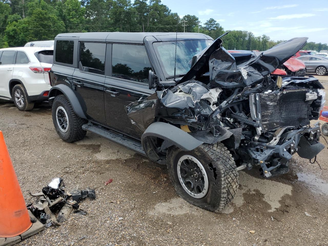 2024 Ford Bronco Outer Banks - Фото 4