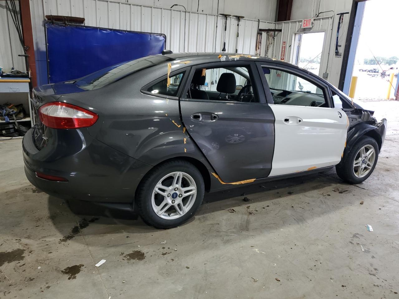 2019 Ford Fiesta Se - Фото 3