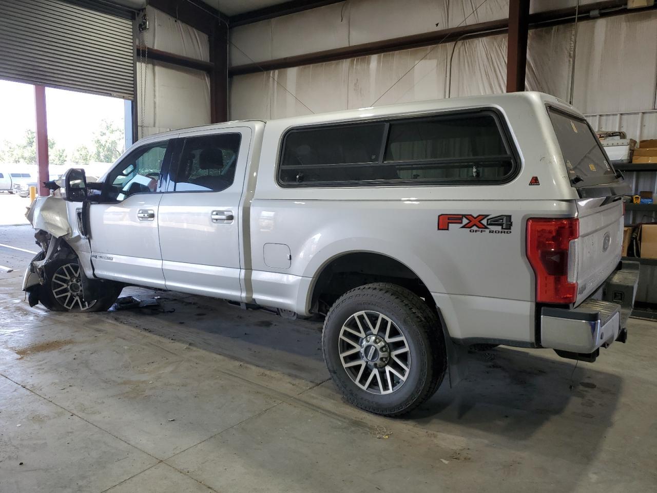 2017 Ford F250 Super Duty - Фото 2