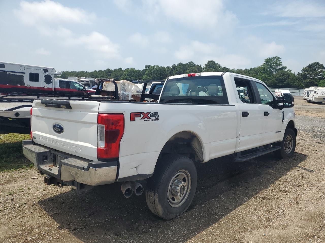 2019 Ford F350 Super Duty - Фото 3
