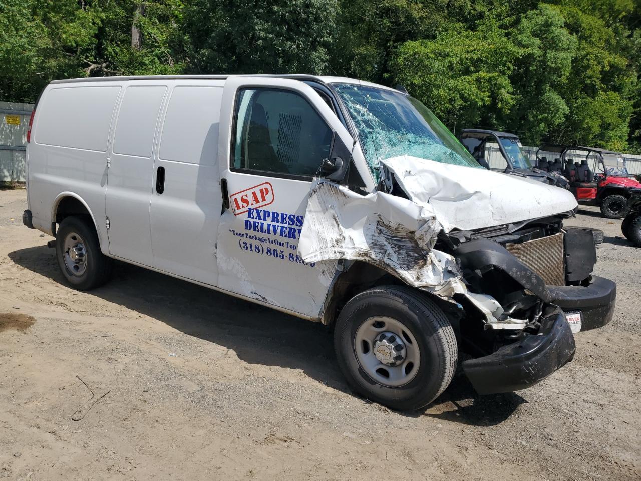 2024 Chevrolet Express G2500 - Фото 4