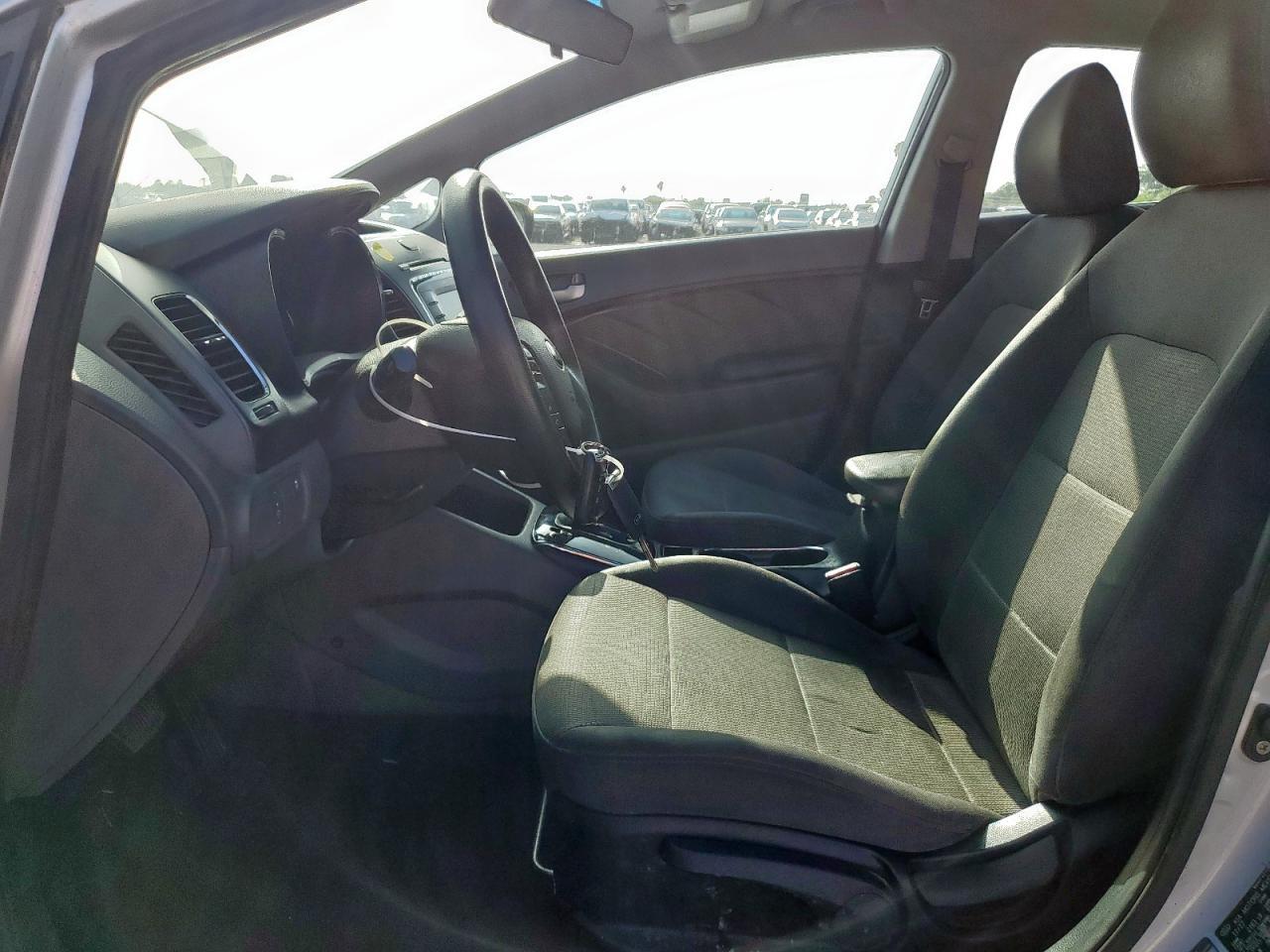 2018 Kia Forte - Фото 7