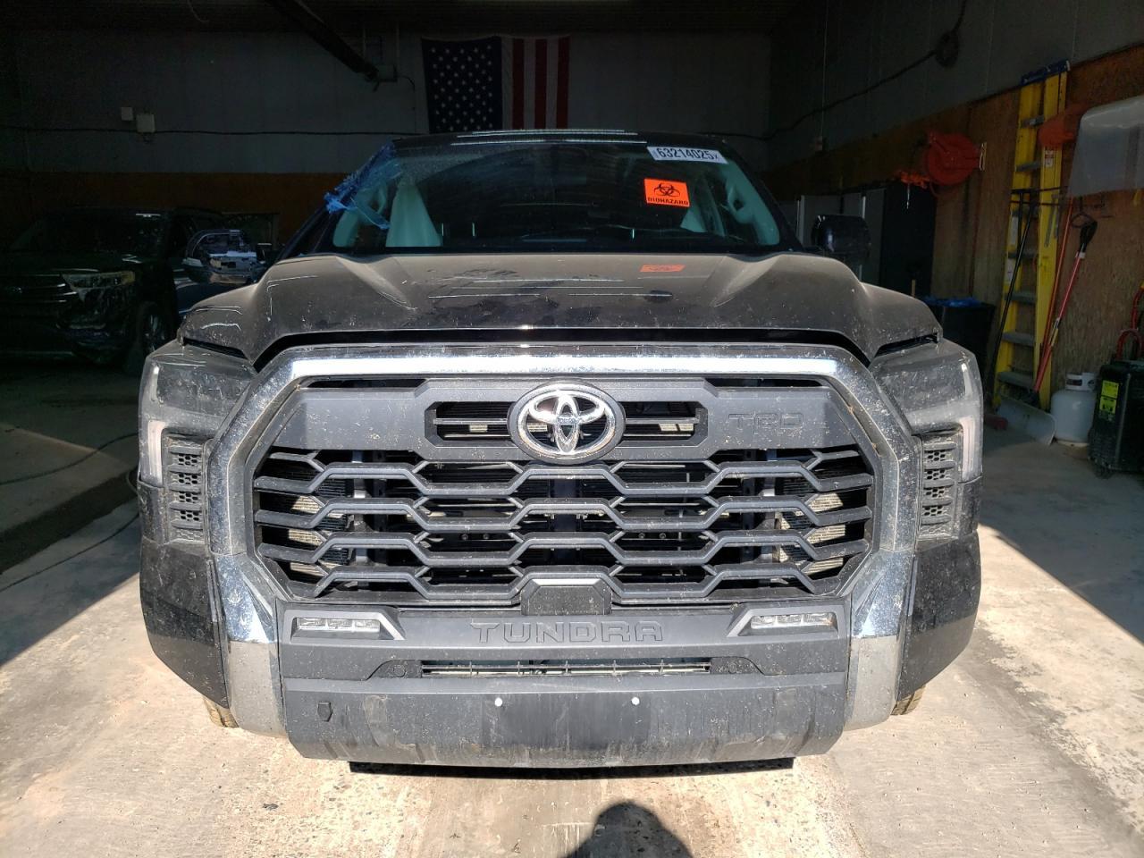 2024 Toyota Tundra Crewmax Sr - Image 5