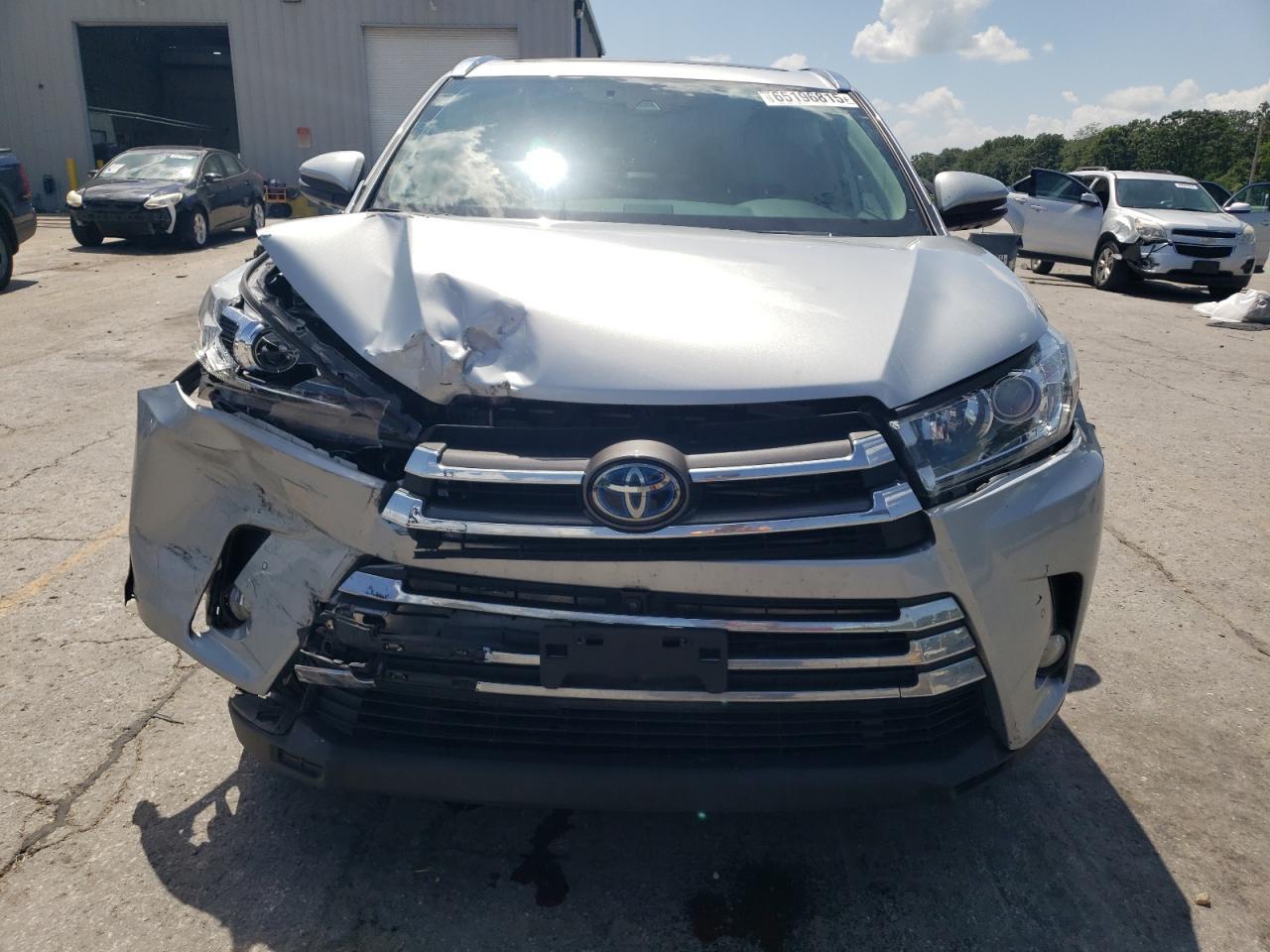 2018 Toyota Highlander Hybrid Limited - Фото 5