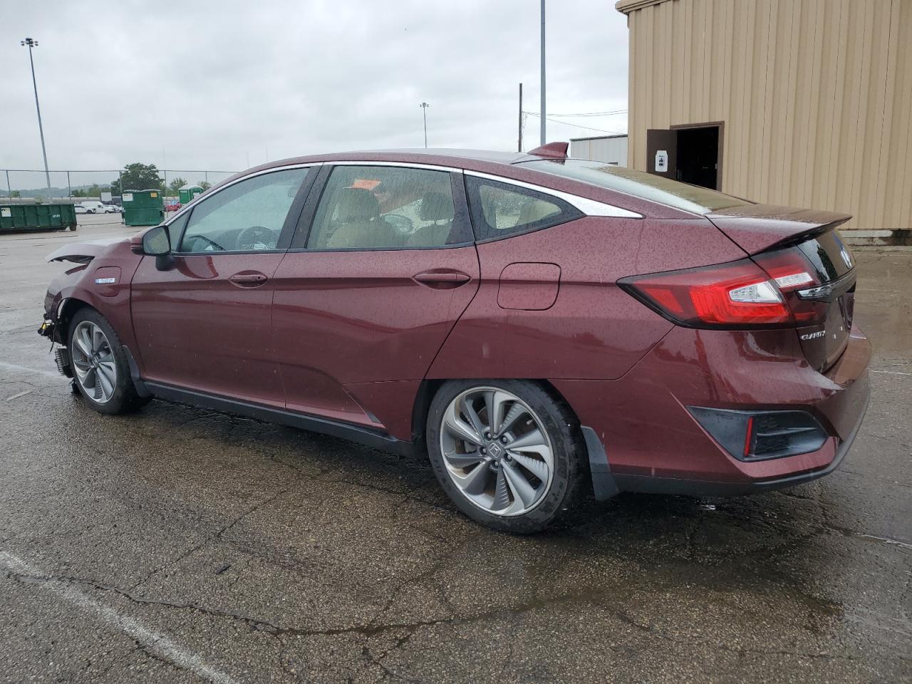 2018 Honda Clarity Touring - Image 2