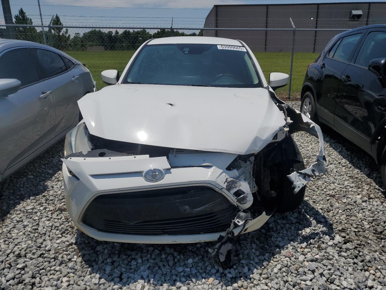 2018 Toyota Yaris Ia - Image 5