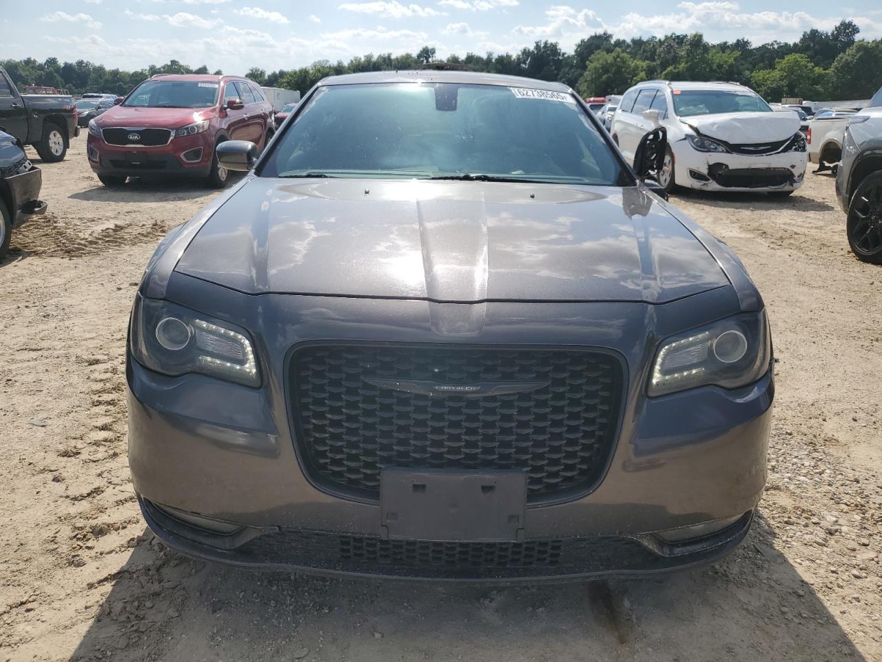 2018 Chrysler 300 S - Image 5