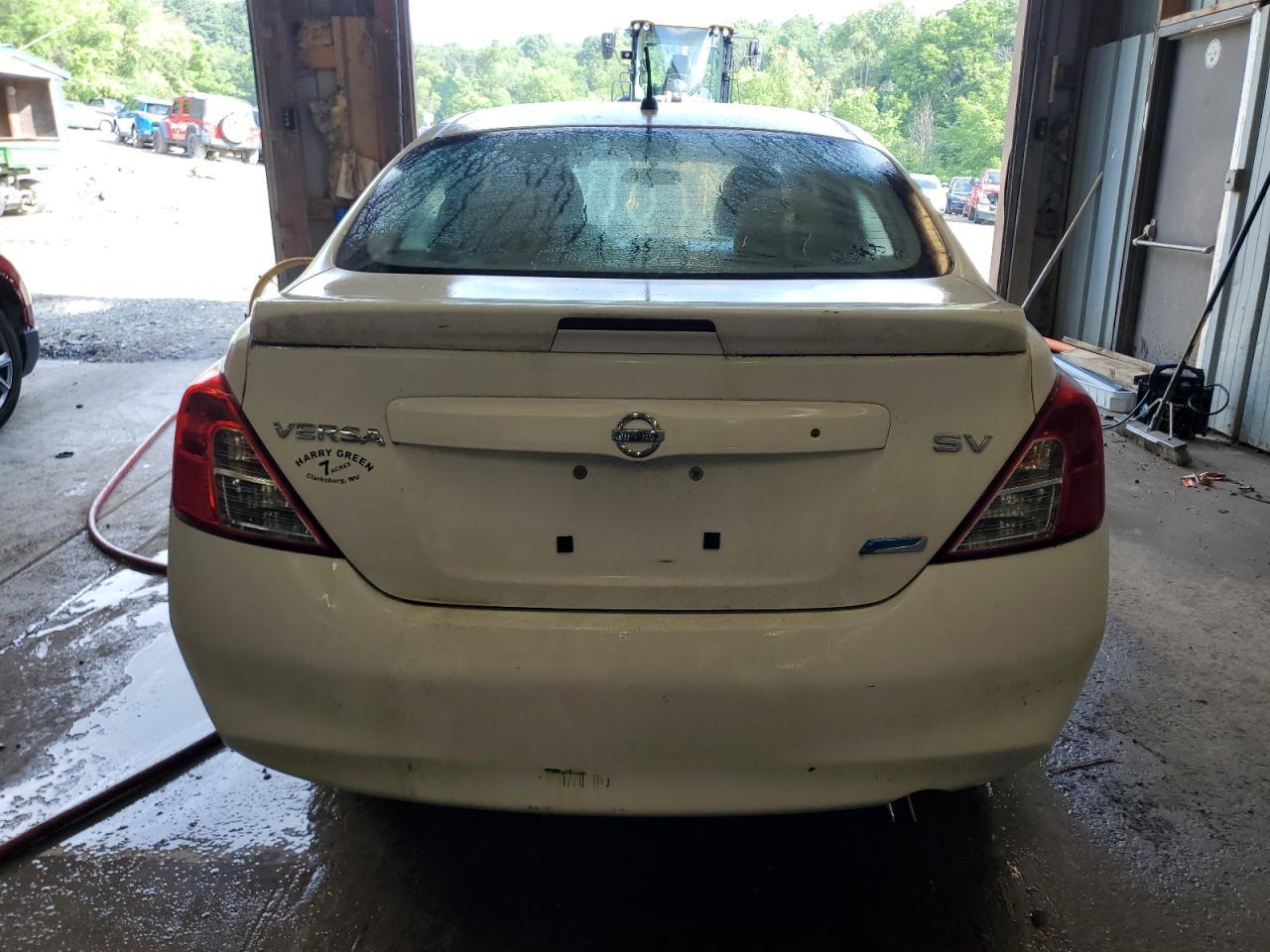 2014 Nissan Versa S - Image 6