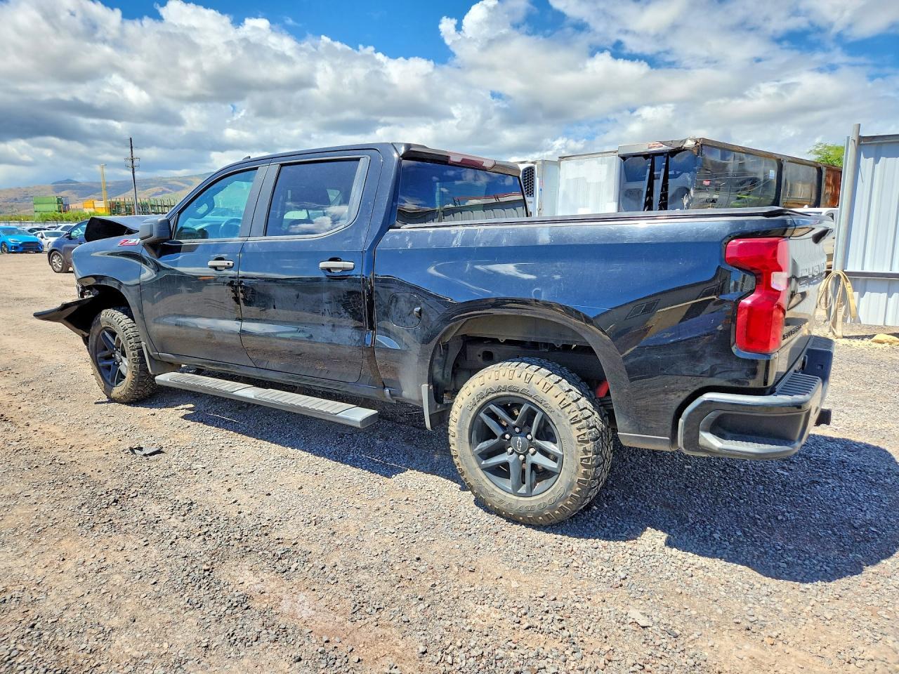 2021 Chevrolet Silverado K1500 Trail Boss Custom - Фото 2