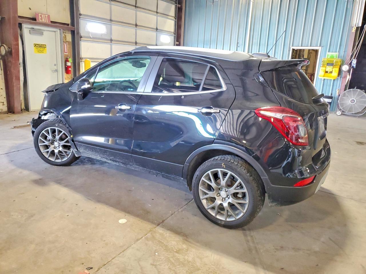 2019 Buick Encore Sport Touring - Фото 2
