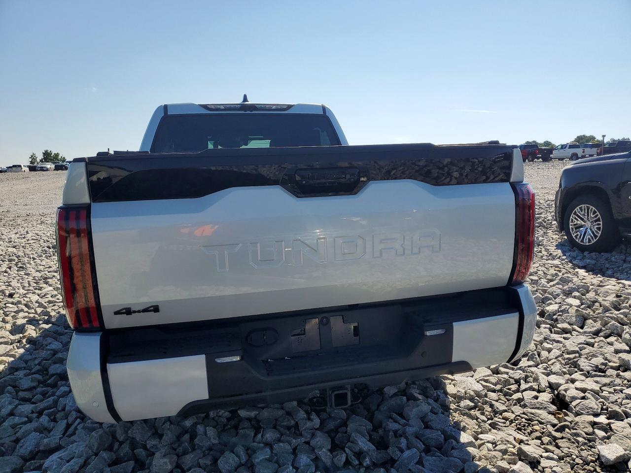 2025 Toyota Tundra Platinum - Фото 6