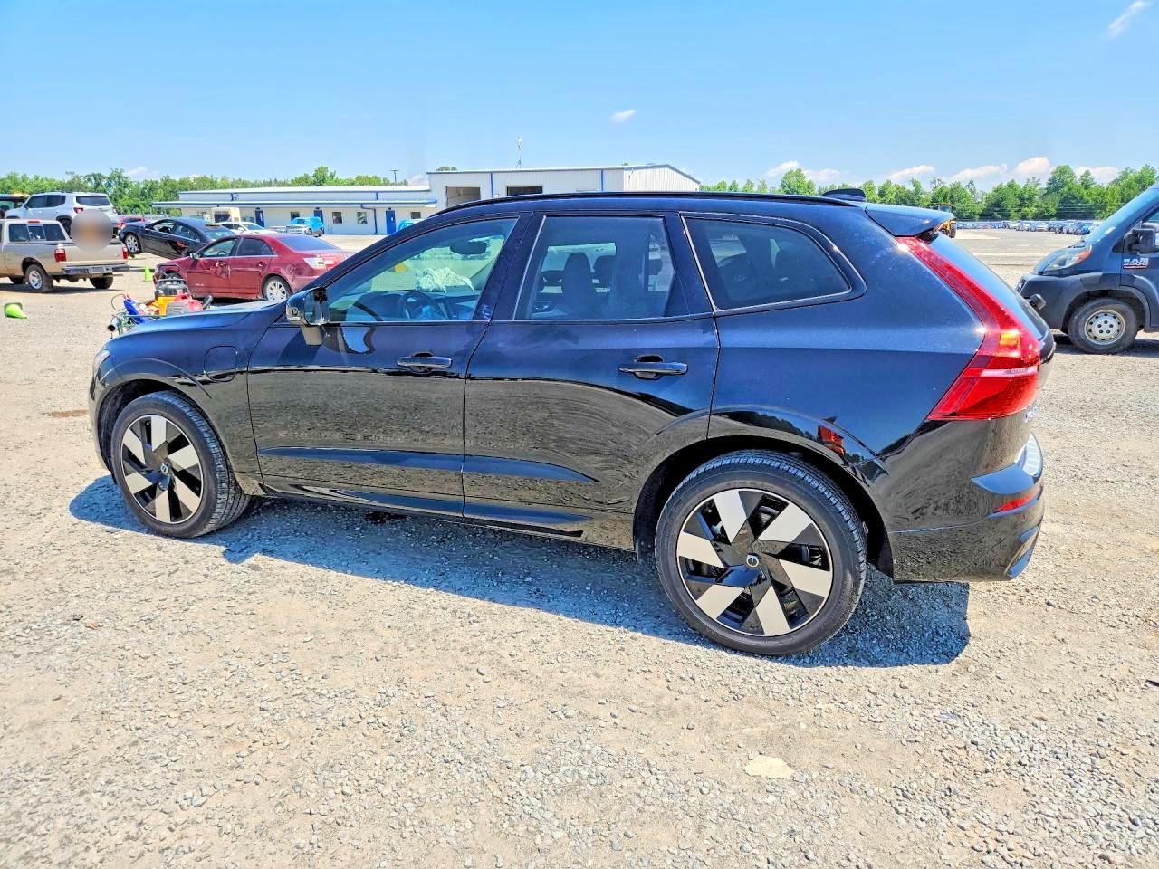 2025 Volvo Xc60 Plus - Фото 2