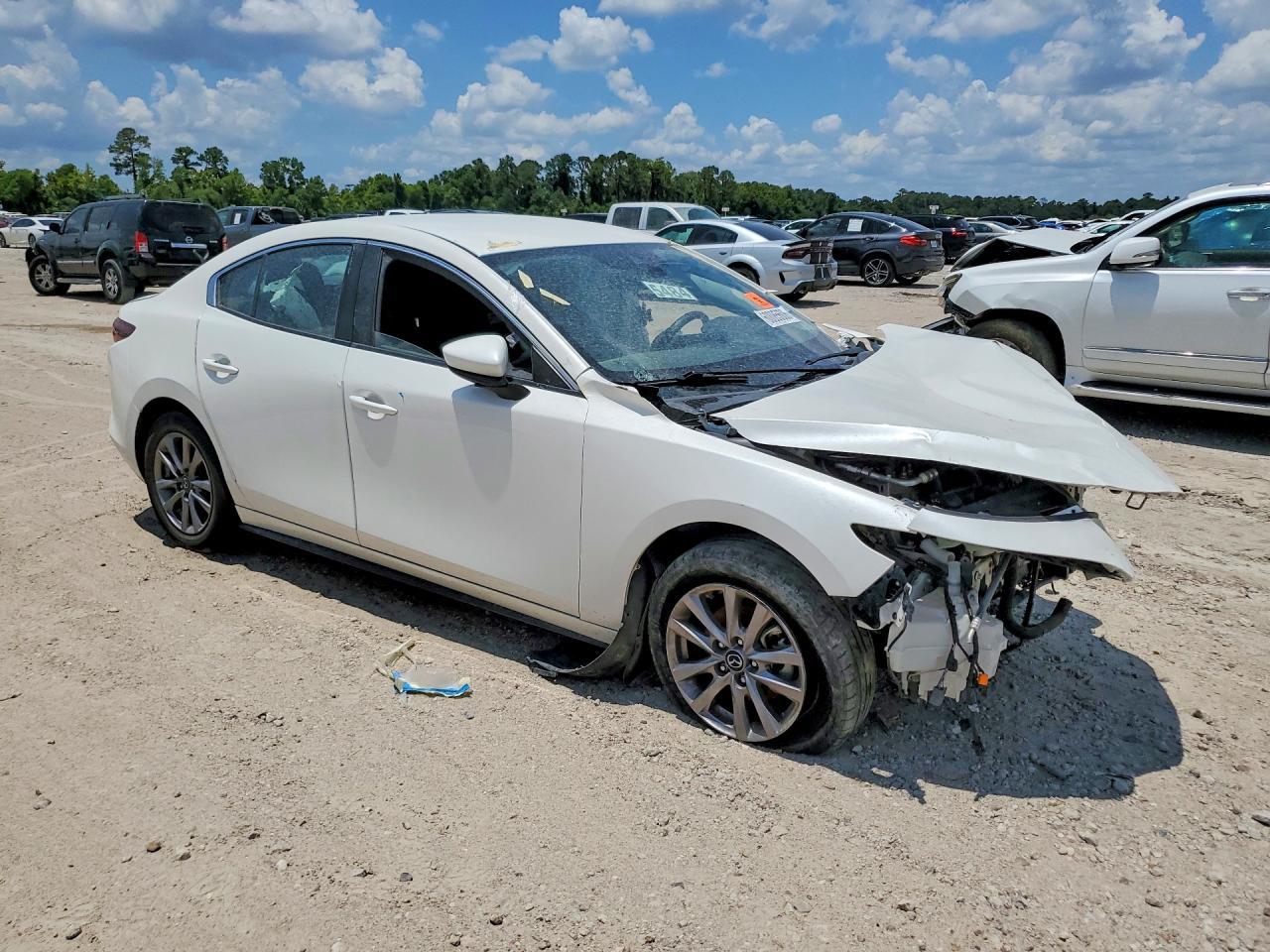 2021 Mazda 3 - Image 4