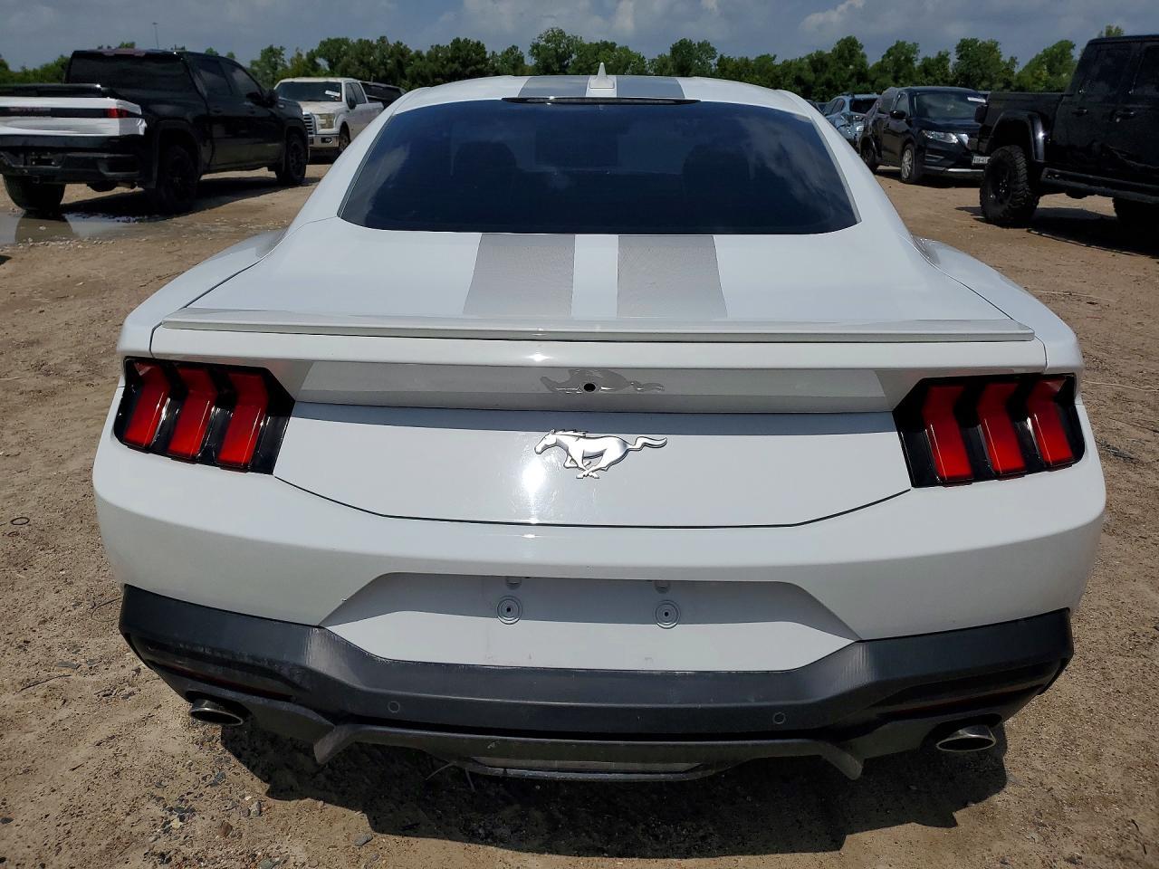2024 Ford Mustang - Image 6