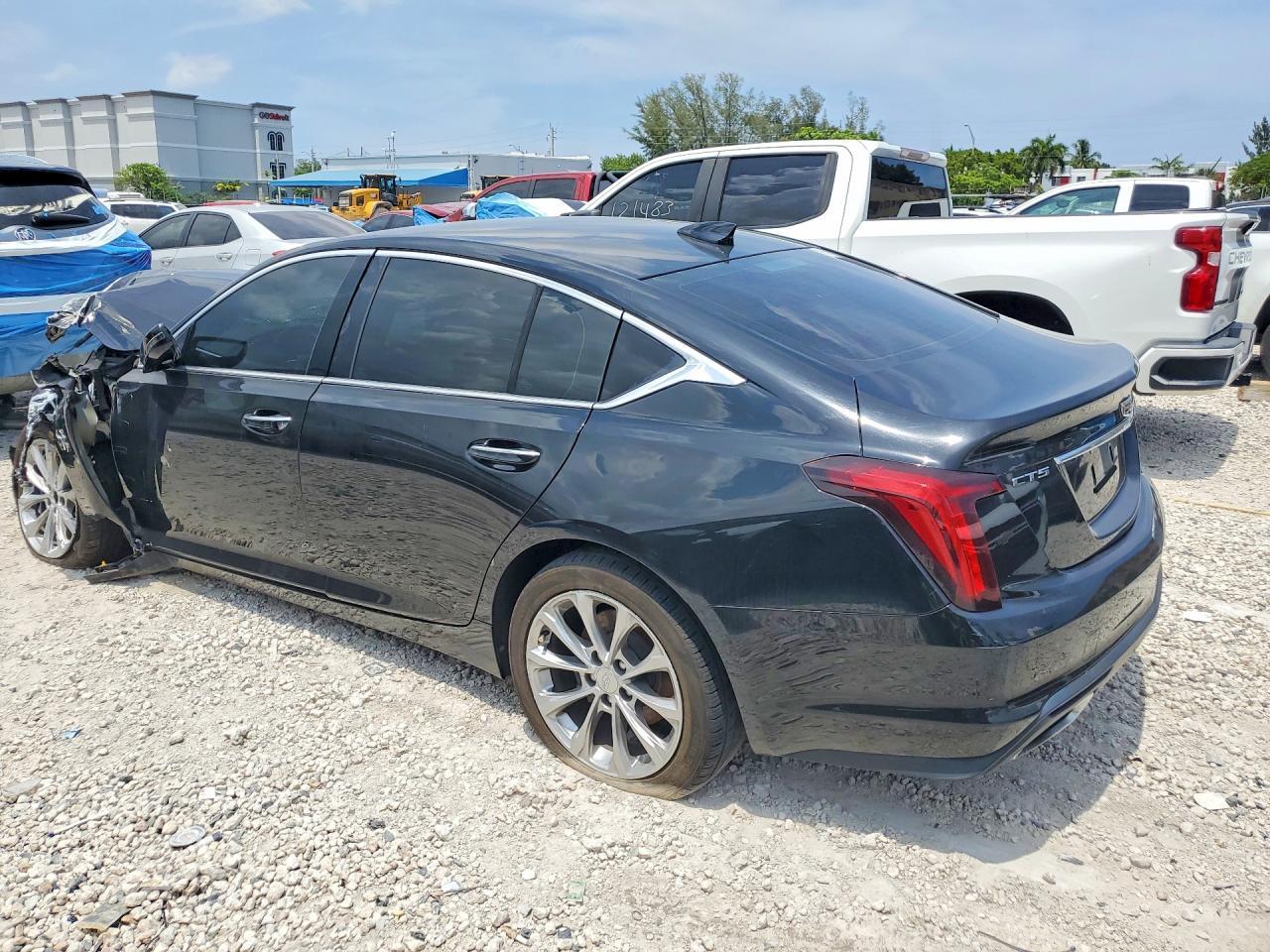 2022 Cadillac Ct5 Premium Luxury - Image 2