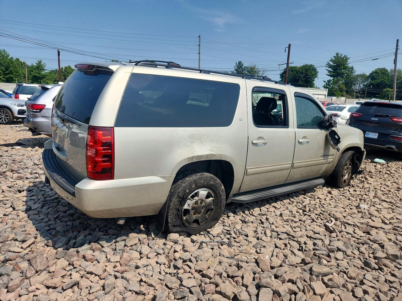 2014 Chevrolet Suburban K1500 Lt - Фото 3