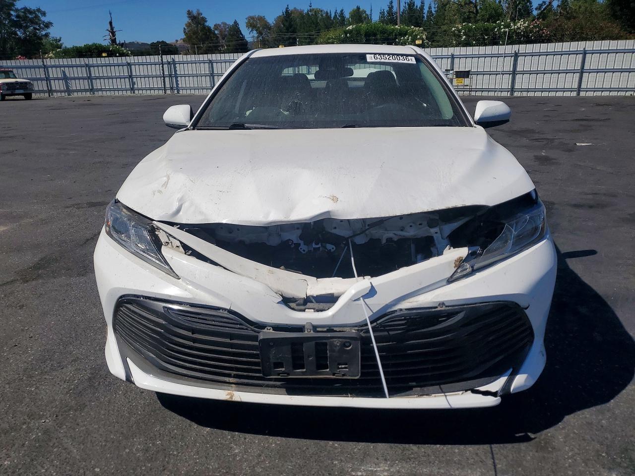 2019 Toyota Camry Le - Фото 5