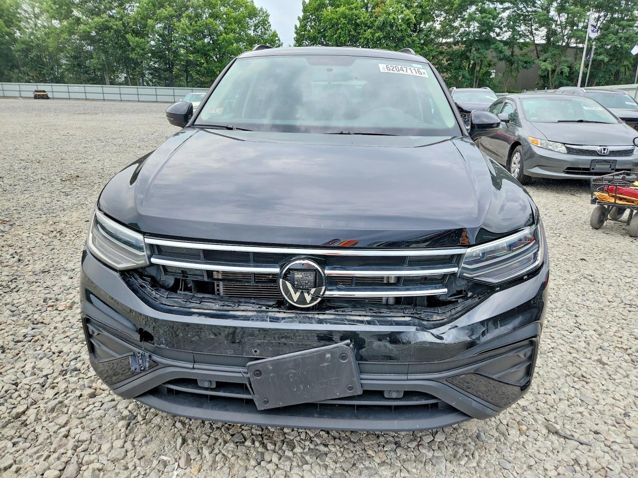 2022 Volkswagen Tiguan S - Фото 5