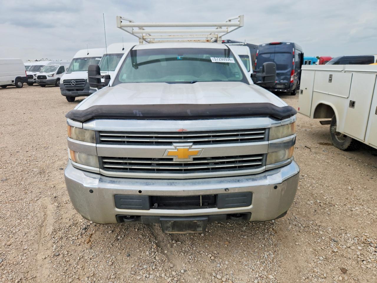 2015 Chevrolet Silverado K2500 Heavy Duty - Image 5