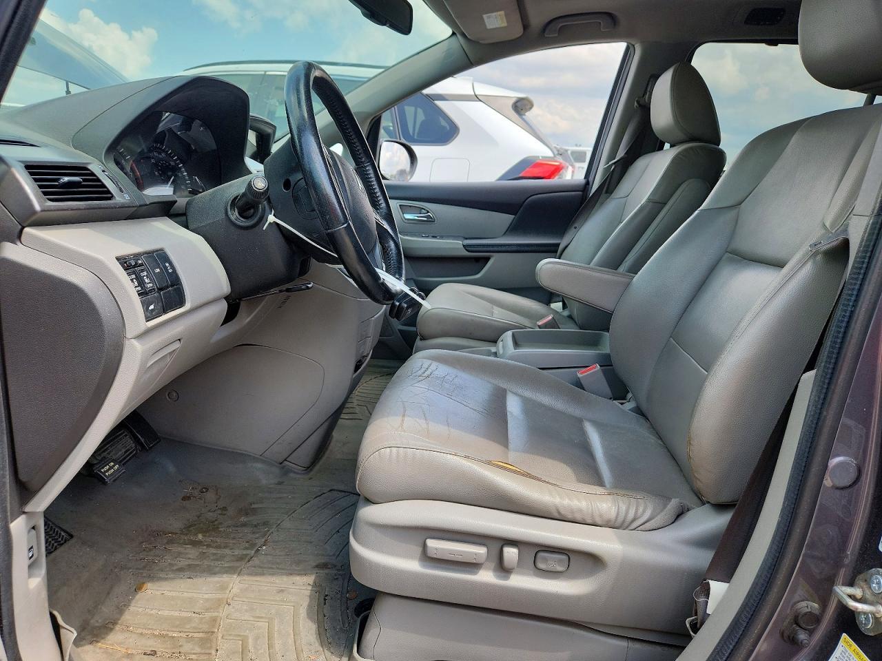 2014 Honda Odyssey - Image 7