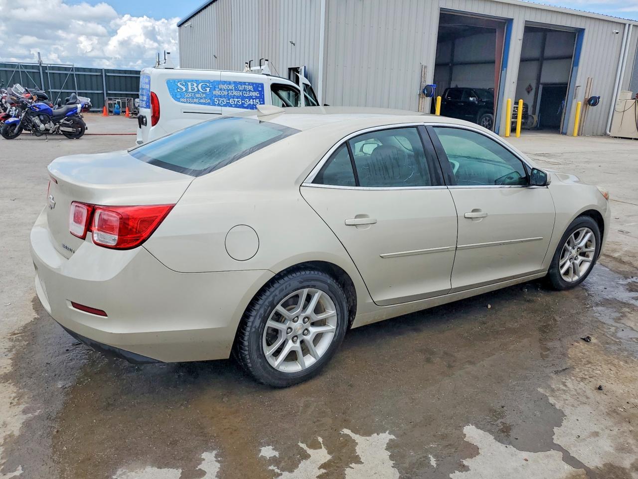 2015 Chevrolet Malibu 1Lt - Фото 3