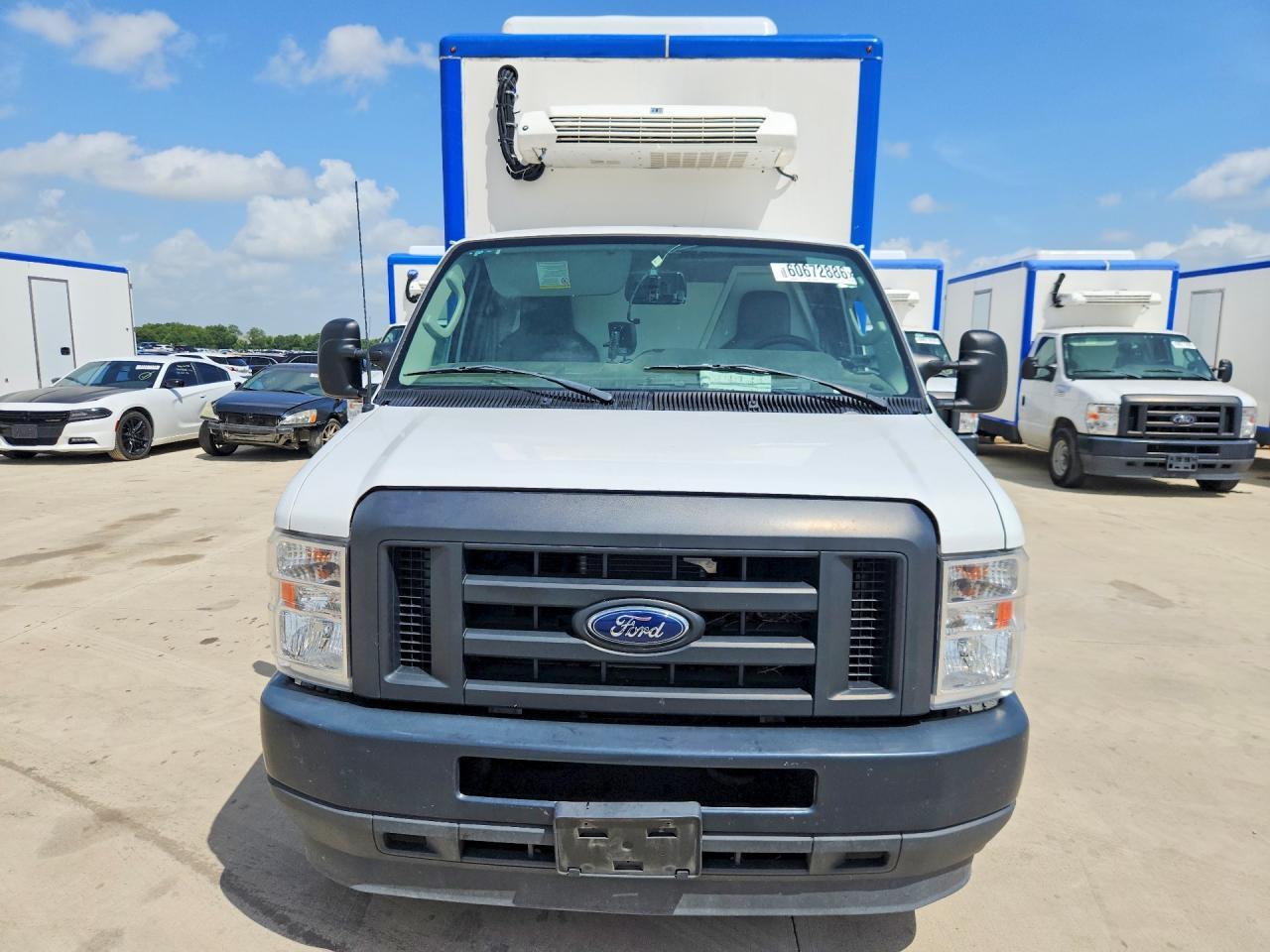 2023 Ford E350 Refrigerated Box Truck - Image 5