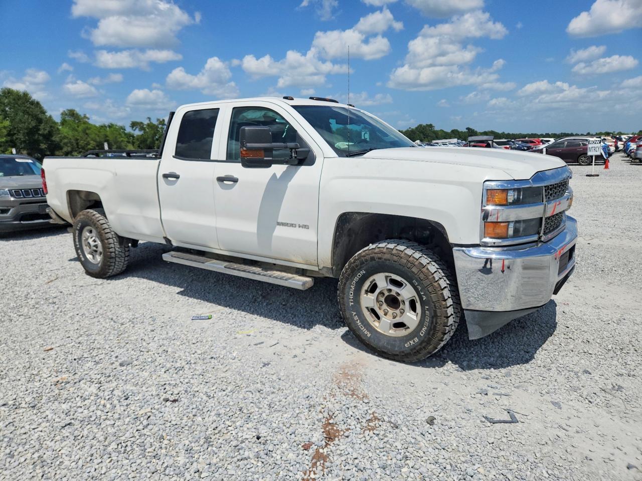 2019 Chevrolet Silverado C2500 Heavy Duty - Фото 4