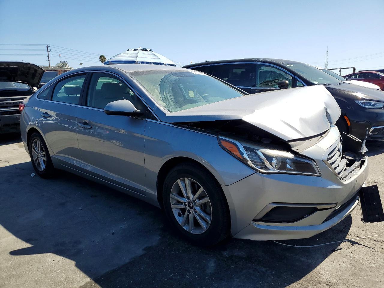 2017 Hyundai Sonata Se - Фото 4