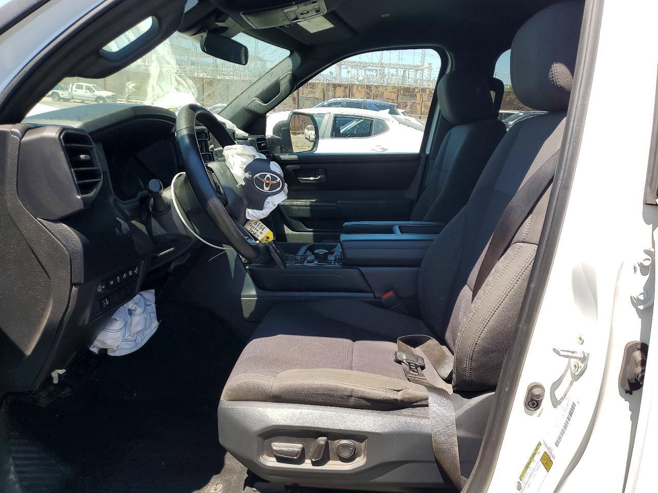2025 Toyota Tundra Sr5 - Image 7