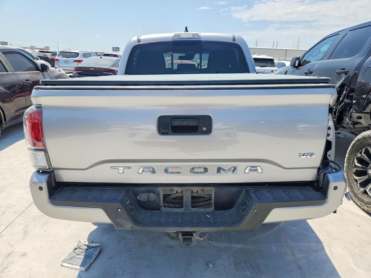 2021 Toyota Tacoma Limited - Image 6